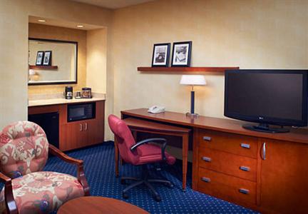 фото отеля Courtyard by Marriott Columbus Dublin