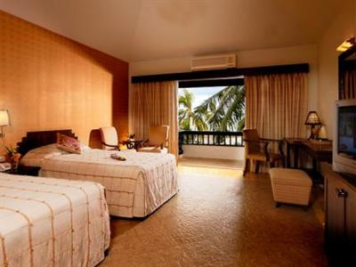 фото отеля Golden Pine Beach Resort And Spa Pranburi