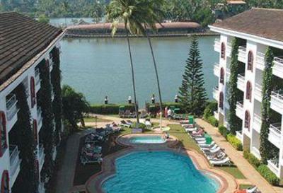 фото отеля Resort Marinha Dourada Calangute