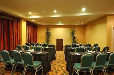 фото отеля Doubletree Hotel Atlanta/North Druid Hills