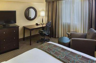 фото отеля Doubletree Hotel Atlanta/North Druid Hills