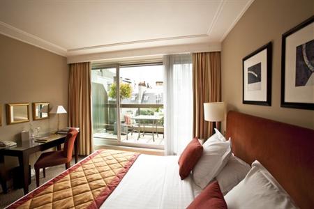 фото отеля Warwick Champs Elysees Hotel