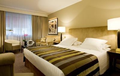 фото отеля Warwick Champs Elysees Hotel