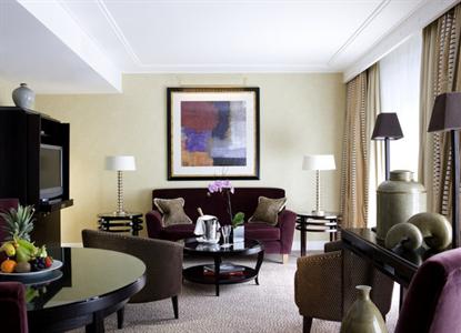 фото отеля Warwick Champs Elysees Hotel