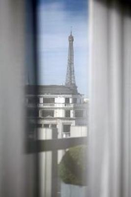 фото отеля Warwick Champs Elysees Hotel
