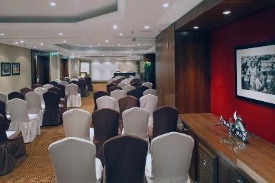 фото отеля Warwick Champs Elysees Hotel