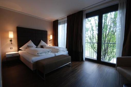 фото отеля Eberhards Hotel and Restaurant