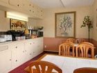 фото отеля Travelodge Newark Airport