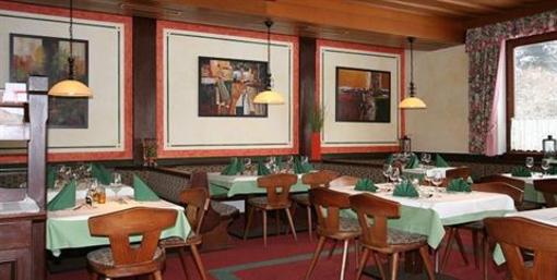 фото отеля Gasthof Hotel Aberseehof St. Gilgen