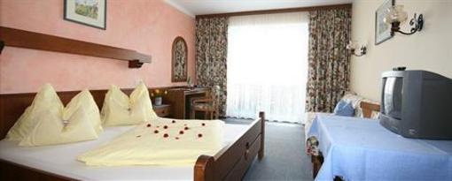 фото отеля Gasthof Hotel Aberseehof St. Gilgen