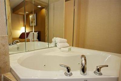 фото отеля Monte Carlo Inn Mississauga / Toronto West