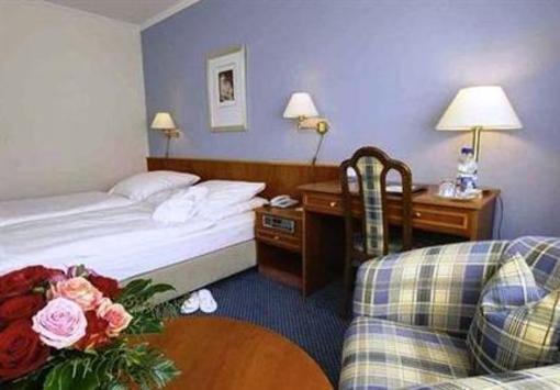 фото отеля Waldhotel Baerenstein