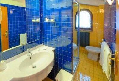 фото отеля Hotel Cristoforo Colombo Osimo