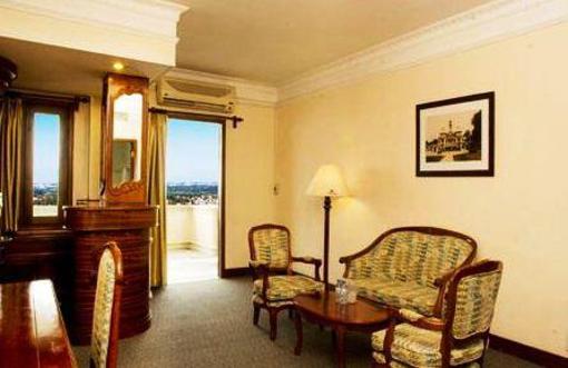 фото отеля Century Riverside Hotel