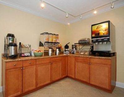 фото отеля Rodeway Inn & Suites Harriman