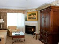 The Copperfield Inn Resort