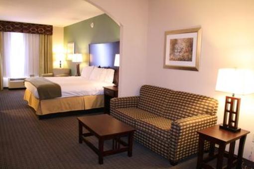 фото отеля Holiday Inn Express Hotel & Suites Pratt