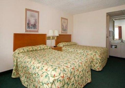 фото отеля Econo Lodge Elyria