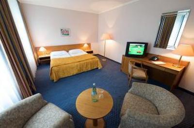 фото отеля Hotel Preussischer Hof Liebenwalde