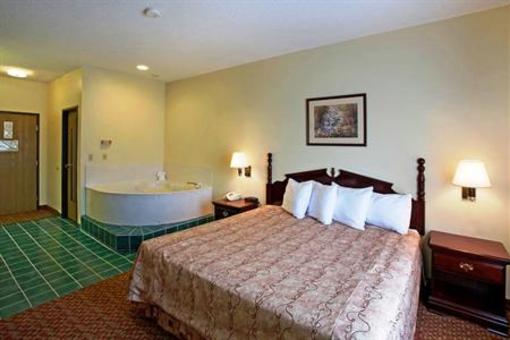 фото отеля BEST WESTERN Teal Lake Inn