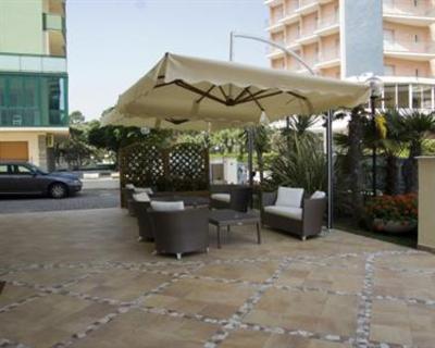 фото отеля Hotel Londra Cervia