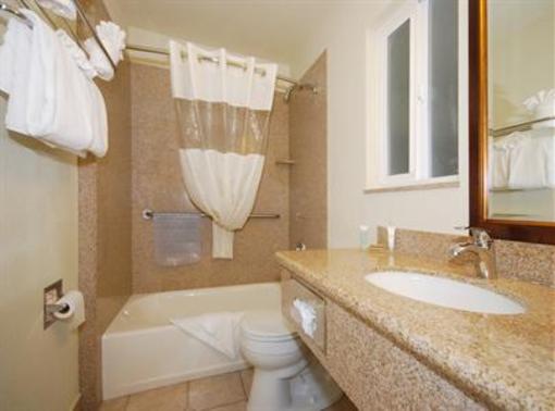 фото отеля BEST WESTERN Tradewinds