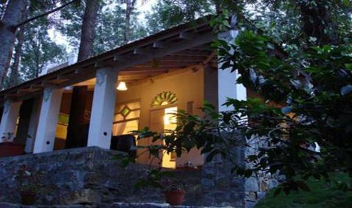 фото отеля The Lake Forest Hotel Yercaud