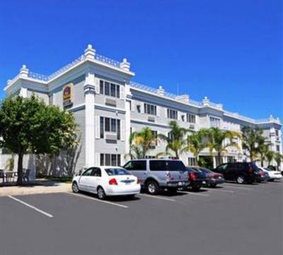 фото отеля BEST WESTERN Luxury Inn