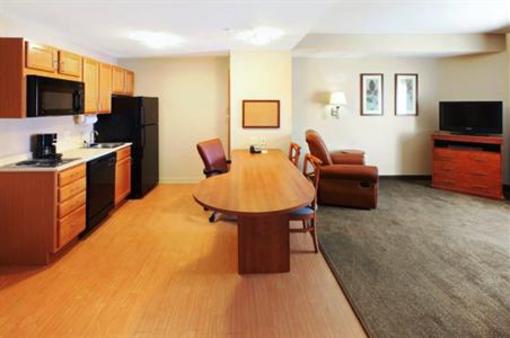 фото отеля Candlewood Suites Conway