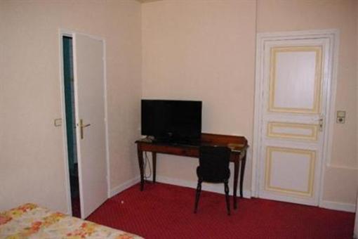 фото отеля Hotel De La Gare Le Relais De Champagne Troyes