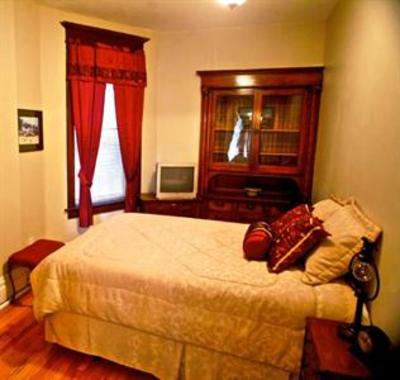 фото отеля Old Chicago Inn
