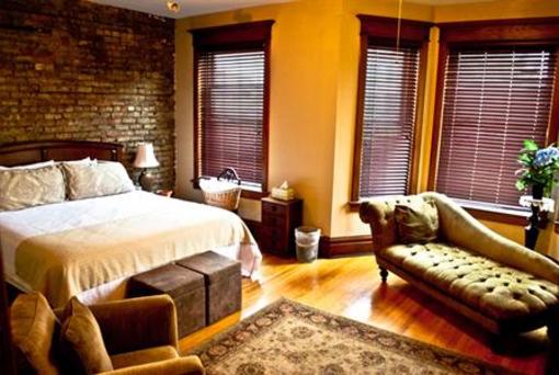 фото отеля Old Chicago Inn
