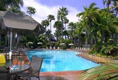 фото отеля Humphreys Half Moon Inn & Suites