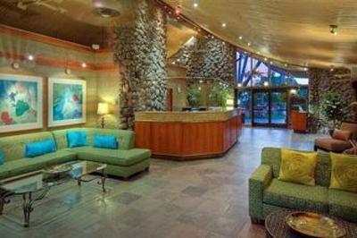 фото отеля Humphreys Half Moon Inn & Suites