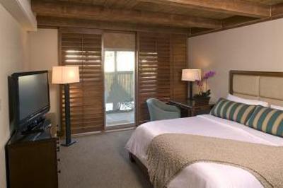 фото отеля Humphreys Half Moon Inn & Suites
