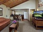 фото отеля Humphreys Half Moon Inn & Suites