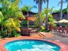 фото отеля Humphreys Half Moon Inn & Suites
