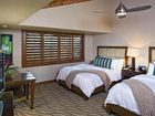фото отеля Humphreys Half Moon Inn & Suites