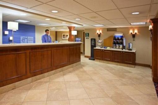 фото отеля Holiday Inn Express Pittsburgh - Cranberry