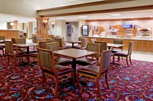фото отеля Holiday Inn Express Pittsburgh - Cranberry