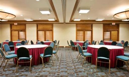 фото отеля Holiday Inn Express Hotel & Suites Dallas-Addison