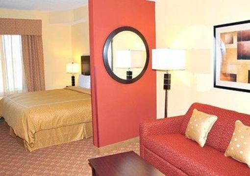 фото отеля Comfort Suites Harbour View