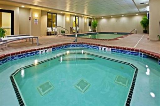 фото отеля Holiday Inn Express Louisville