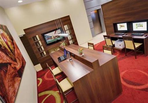 фото отеля Courtyard by Marriott Munchen City Ost