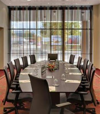 фото отеля Courtyard by Marriott Munchen City Ost