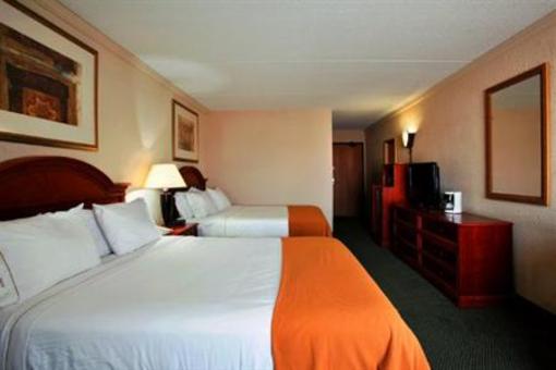 фото отеля Holiday Inn Express Racine I-94 at Exit 333