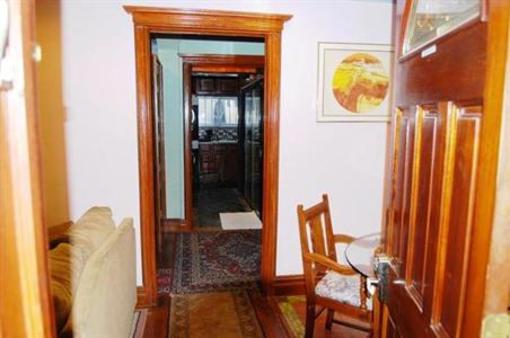 фото отеля The Missing Lantern Guest House New York City