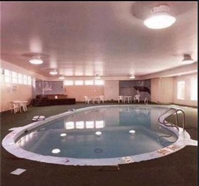 фото отеля Greenwood Inn & Suites