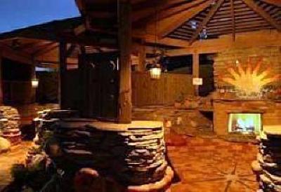 фото отеля Cambria Pines Lodge