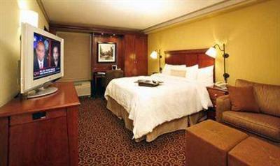 фото отеля Hampton Inn Marlborough